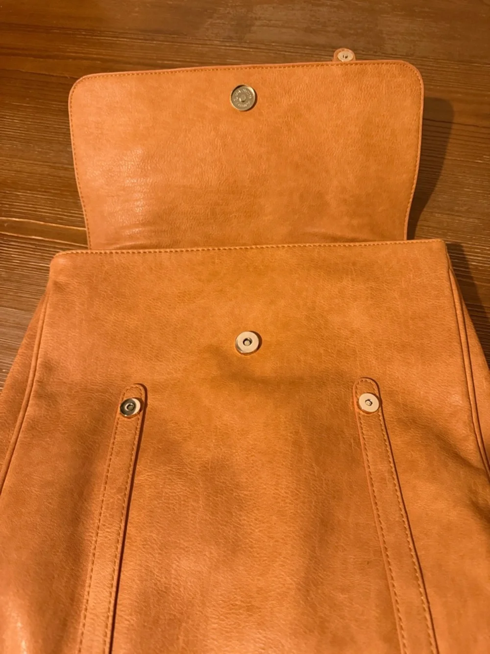 MMS Design Studio Vegan Leather Convertible Bag - Picture 6 of 9